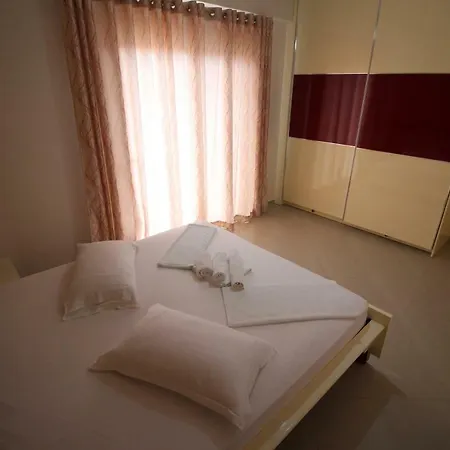 Vila Bregu *