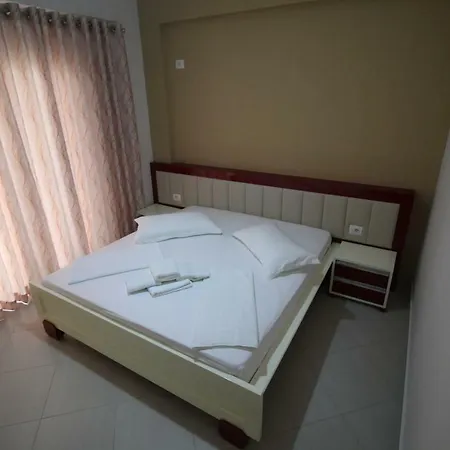 Guest house Vila Bregu